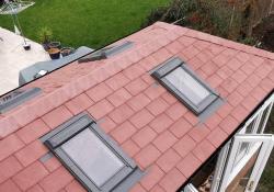Lightweight roofing tiles
