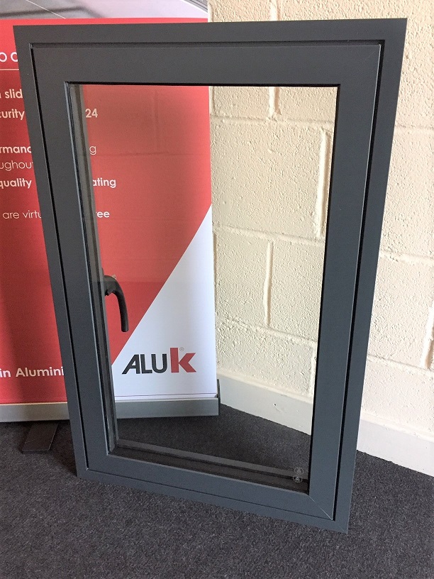 Optio 58BW Flush window from AluK