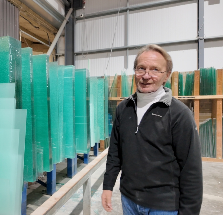 The glass working wizard