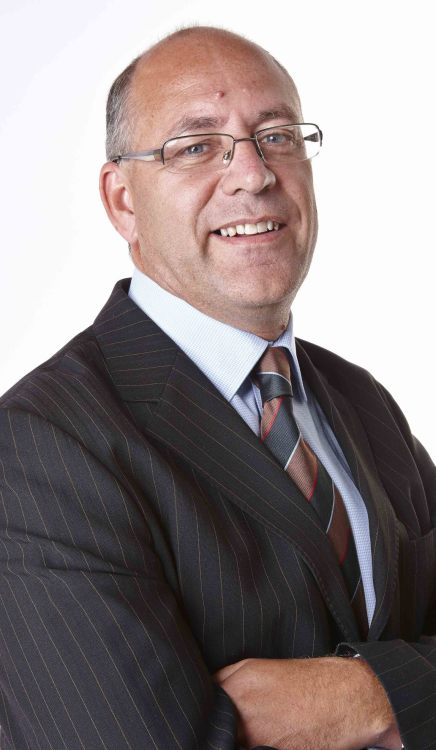 Business - Under selling, labour falling